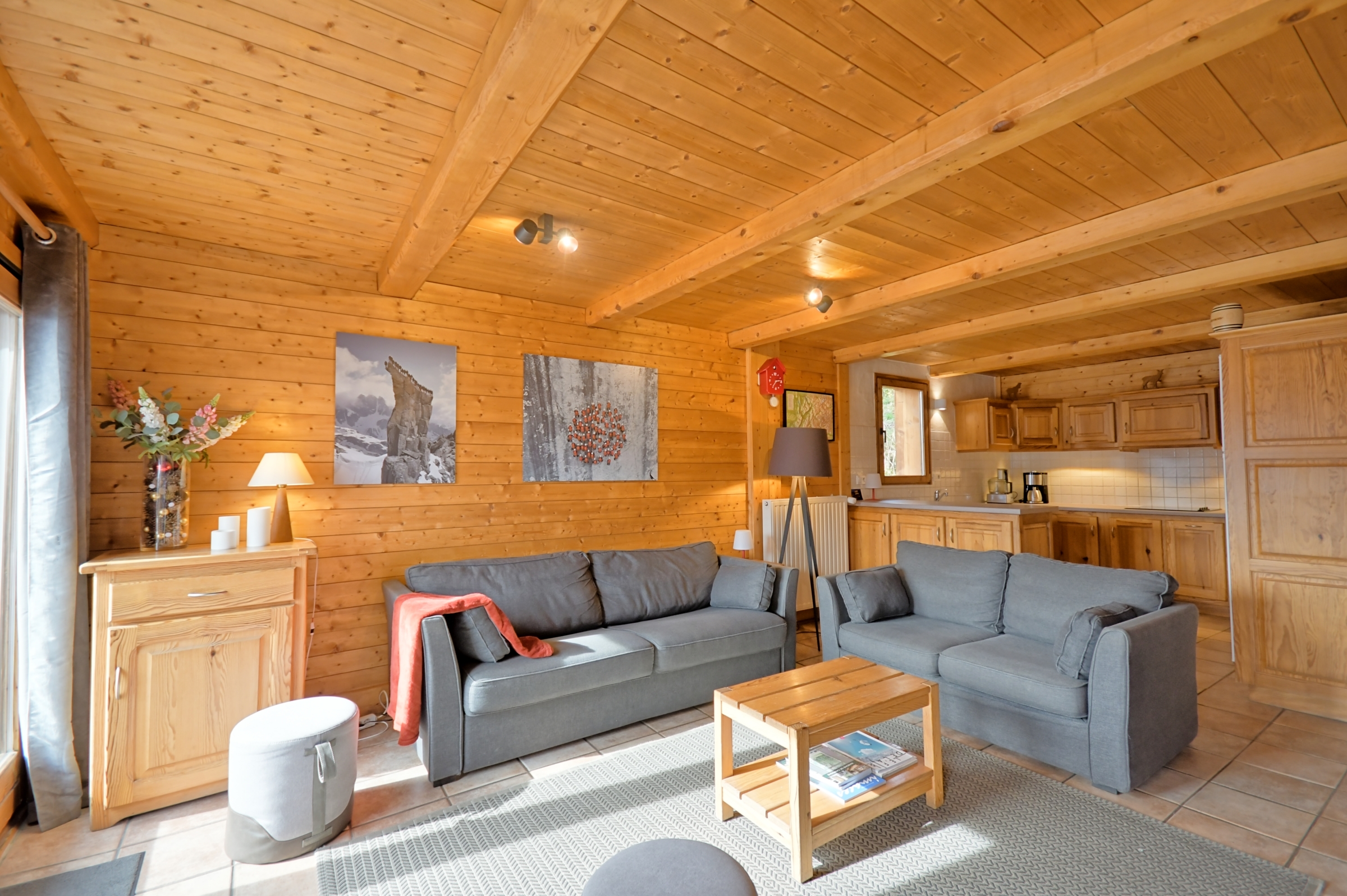 Salon, Demi-chalet Marmotte